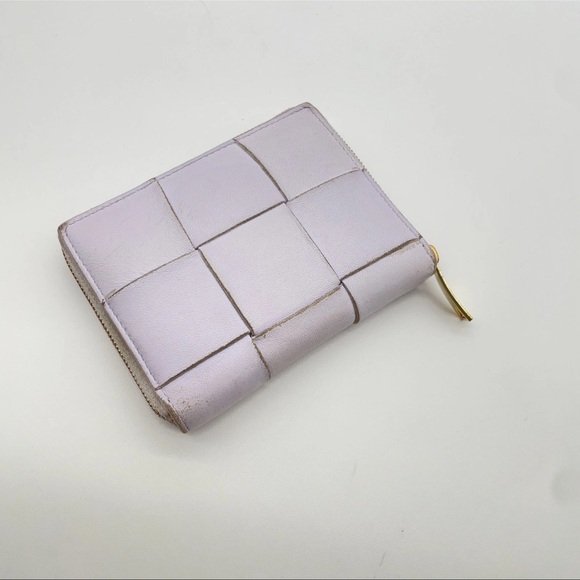BOTTEGA VENETA Maxi Intrecciato Leather Wallet - Picture 5 of 9
